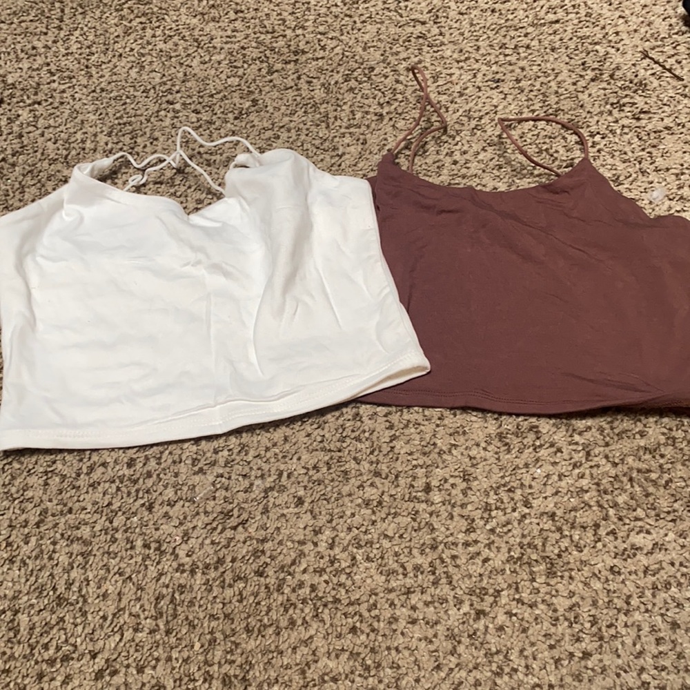 ✨ 3 for $20✨2 crop tops